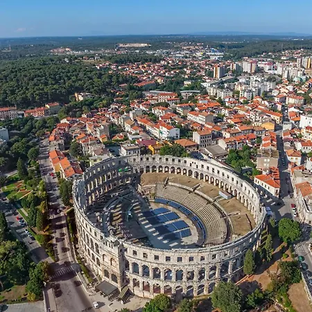 Apartman In With Terrace, Air Conditioning, W-lan, Washing Machine 633-6