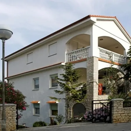 In With Terrace, Air Conditioning, W-lan, Washing Machine 633-6 Appartement *