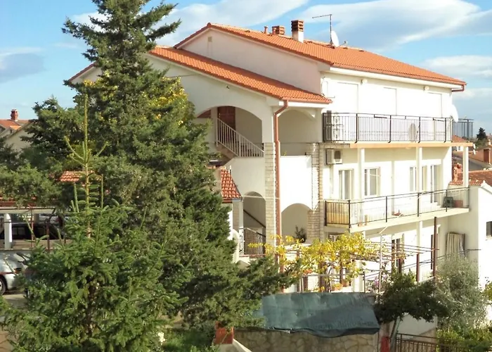 Apartment In With Terrace, Air Conditioning, W-lan, Washing Machine 633-6 Pula