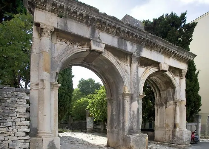 Apartment In With Terrace, Air Conditioning, W-lan, Washing Machine 633-6 Pula