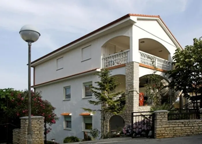 In With Terrace, Air Conditioning, W-lan, Washing Machine 633-6 Apartment *